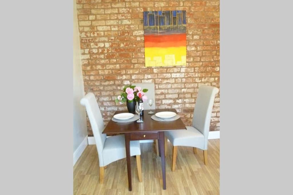 Cosy And Peaceful Maisonette With Terrace, Kidderminster Buitenkant foto